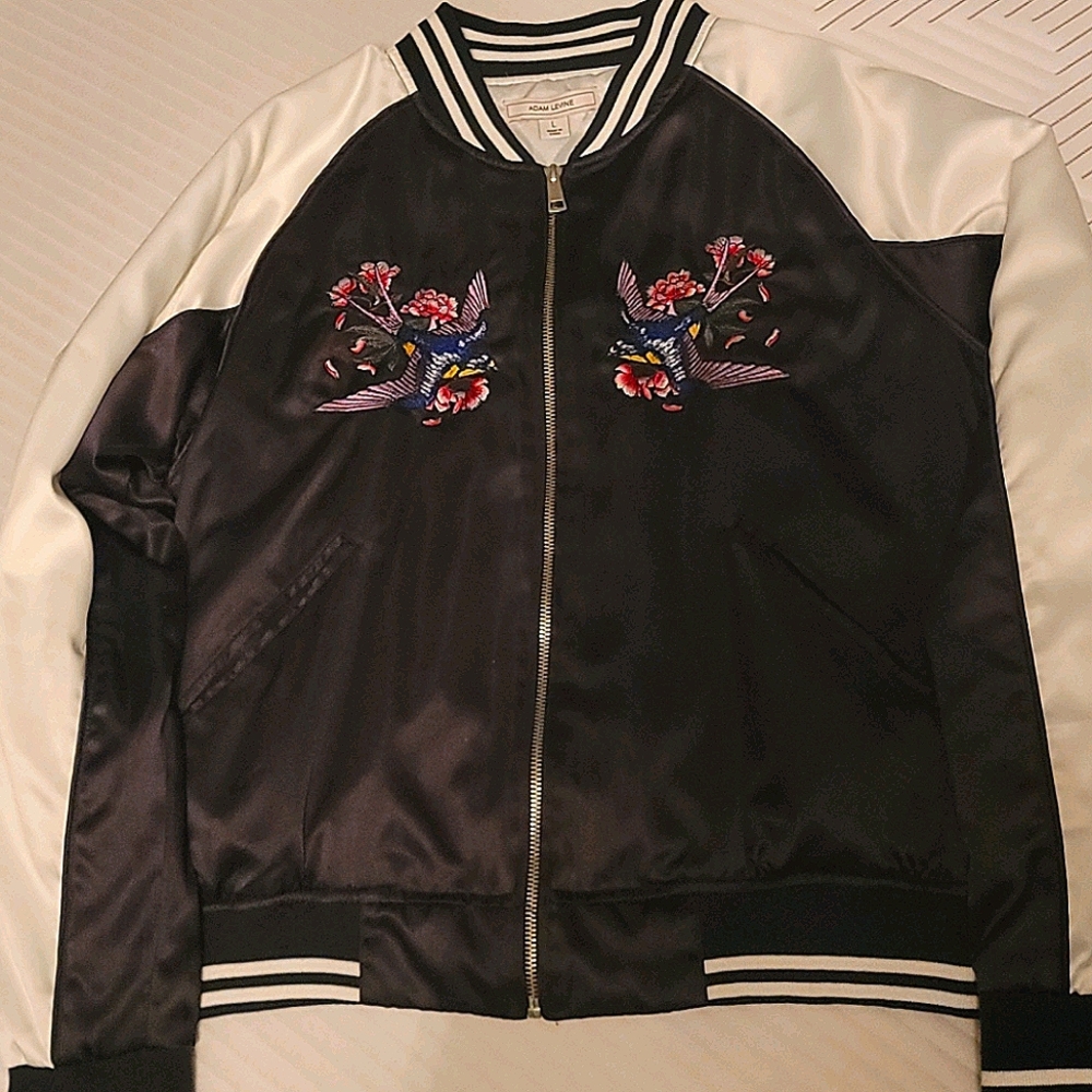 Trendy bomber jacket